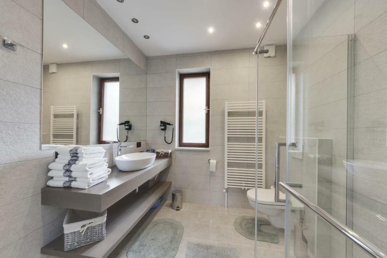 Luxury Apartments Porto, Free Parking ปอร์โตรอซ ภายนอก รูปภาพ